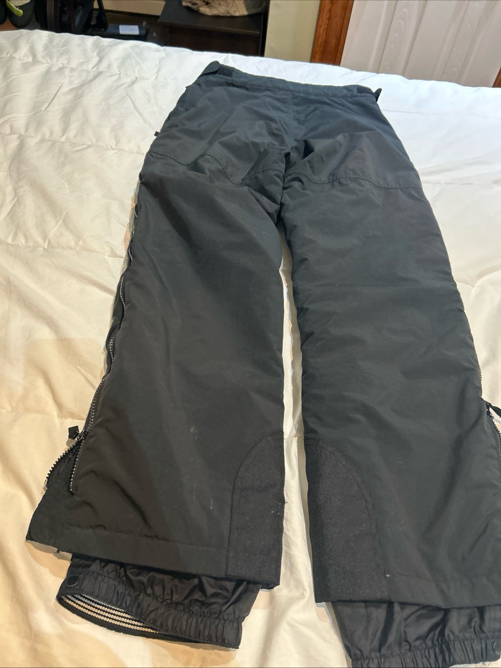 Obermeyer Ski Pants Mens M Black Insulated Snow Snowboard Side Zip Waterproof